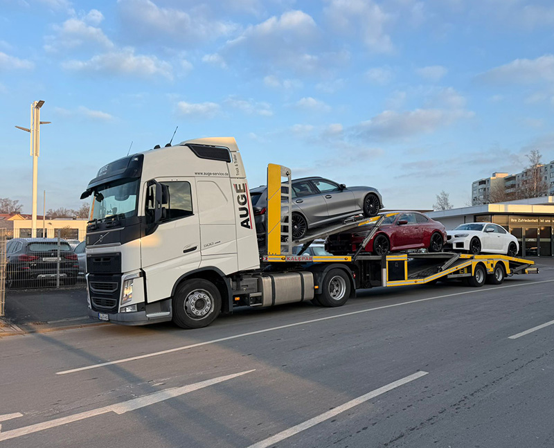 transport fahrzeug 12